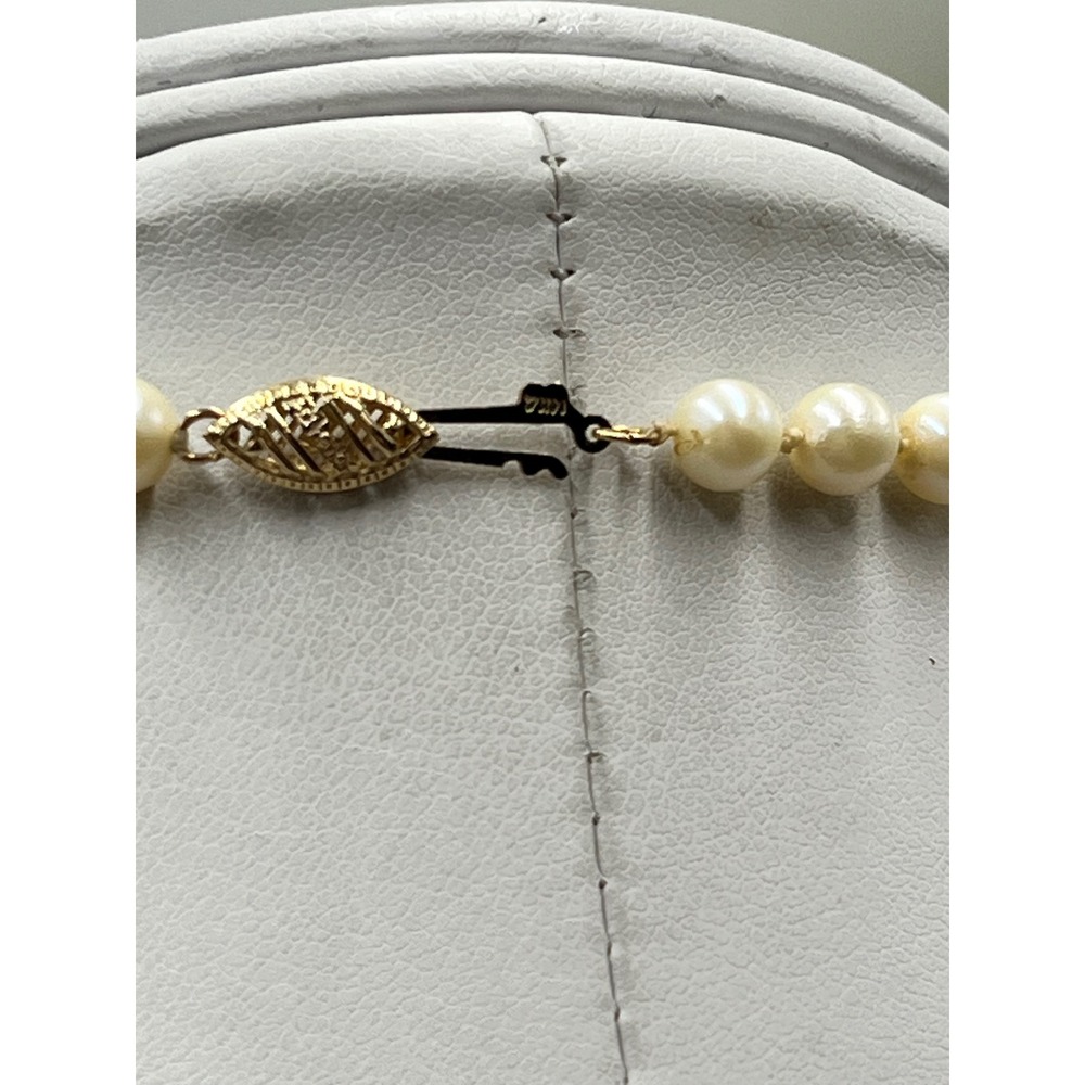 Vintage Cultured Akoya Pearl
Necklace‎ 18" Length 14K
Filigree Clasp 5mm Knotted - Picture 12 of 16